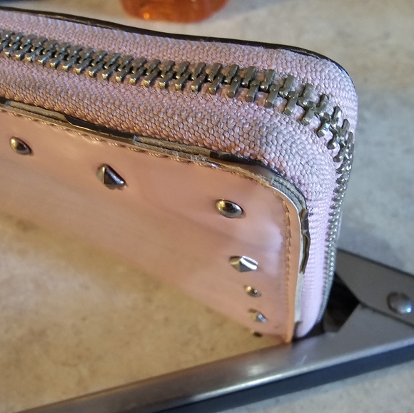 Coach Wallet - Picture 2 of 7